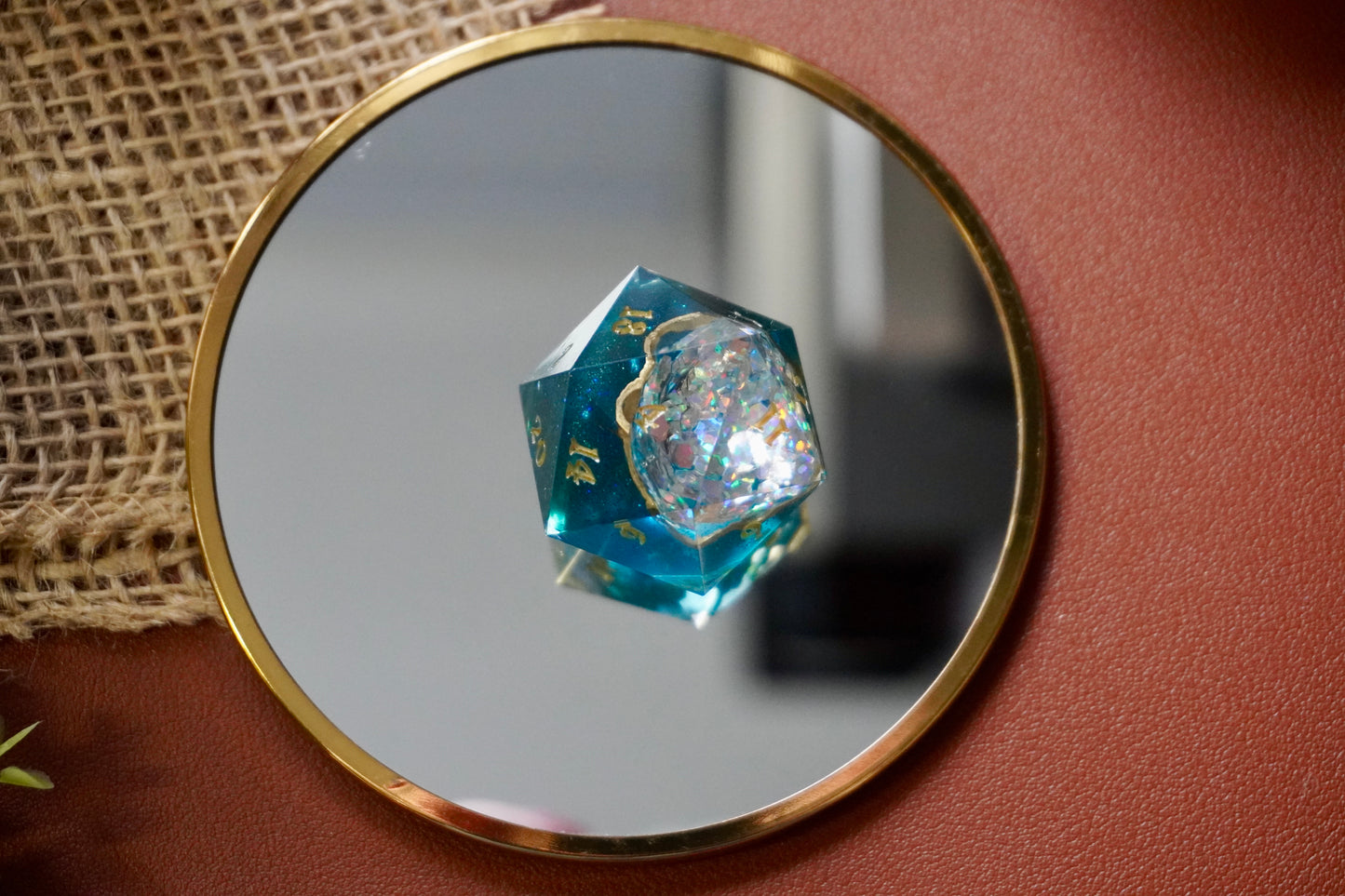 Disco in the ocean geode D20 chunk